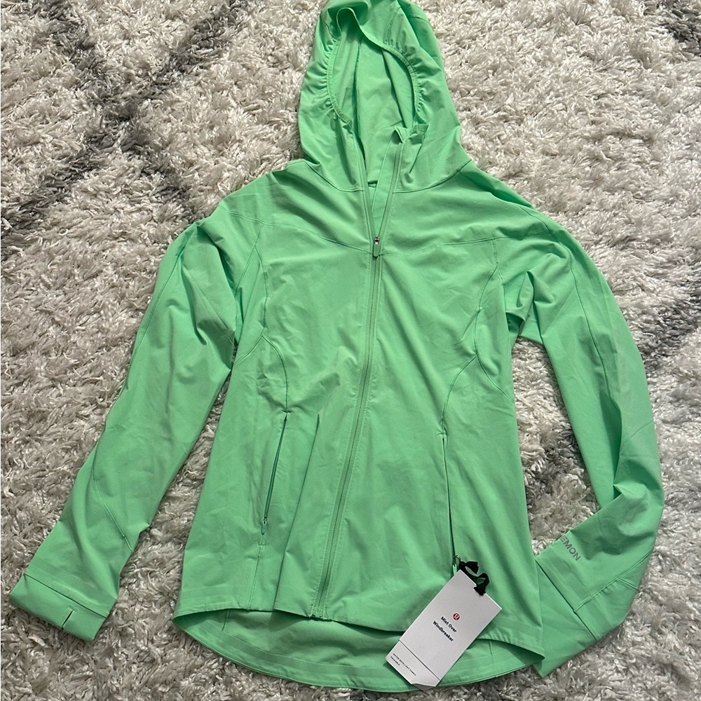 NWT Lululemon Women’s Mist Over Windbreaker Jacket Size 6